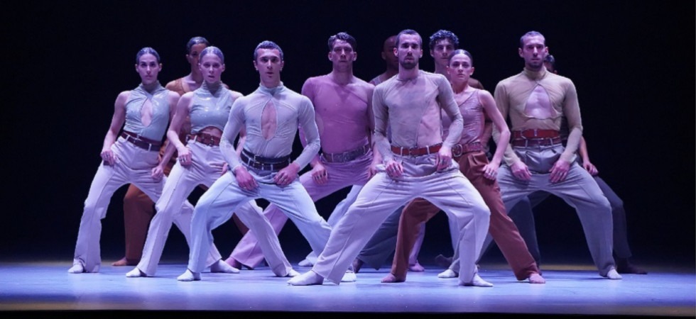 Foto di Christophe Bernard La danza del Centro S. Chiara si sposta a Bolzano e ospita la Fondazione Nazionale della danza/Aterballetto